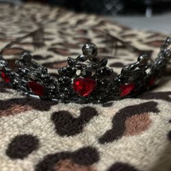 Red An Black Tiara
