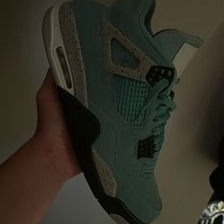 Jordan 4 Unc