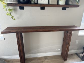 Entry Way Table
