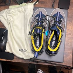 Burberry Shoes Size EU 42, US 9
