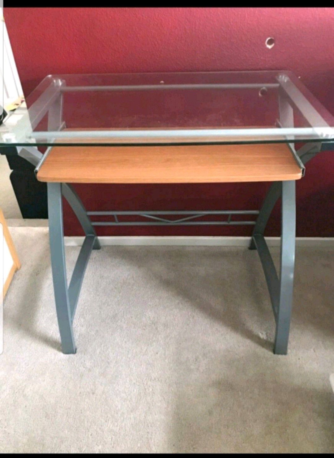 Free computer table