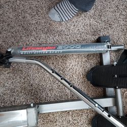 ROWING MACHINE Great WORKOUT make Offer