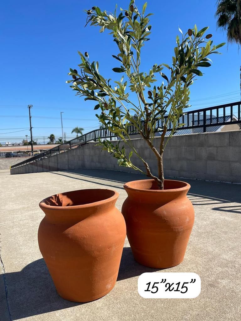 Macetas De Barro 15” Tall $25 Each