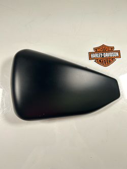 Left Side Battery Cover Gloss Black For Harley 2014-2022 Iron XL1200 Forty Eight.BEST OFFER WELCOME. SM9KNT0282