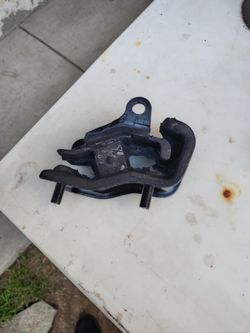 Engine Transmission Mount