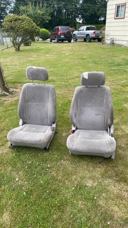 Front seats for 2002 Tacoma