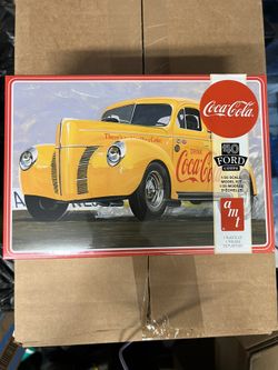 AMT 1/25 Scale 1940 Ford Coupe Coca Cola Plastic Model Kit AMT1346 New Sealed