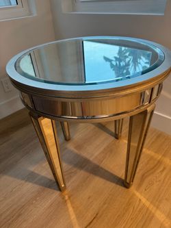 Mirrored Round Side Table – Glass Top 26”