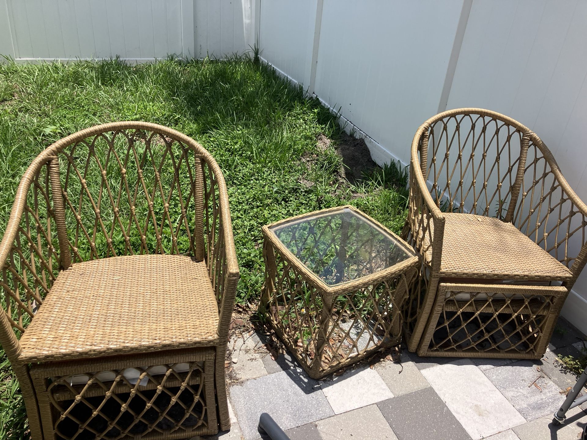 Outdoor Wicker Patio Set