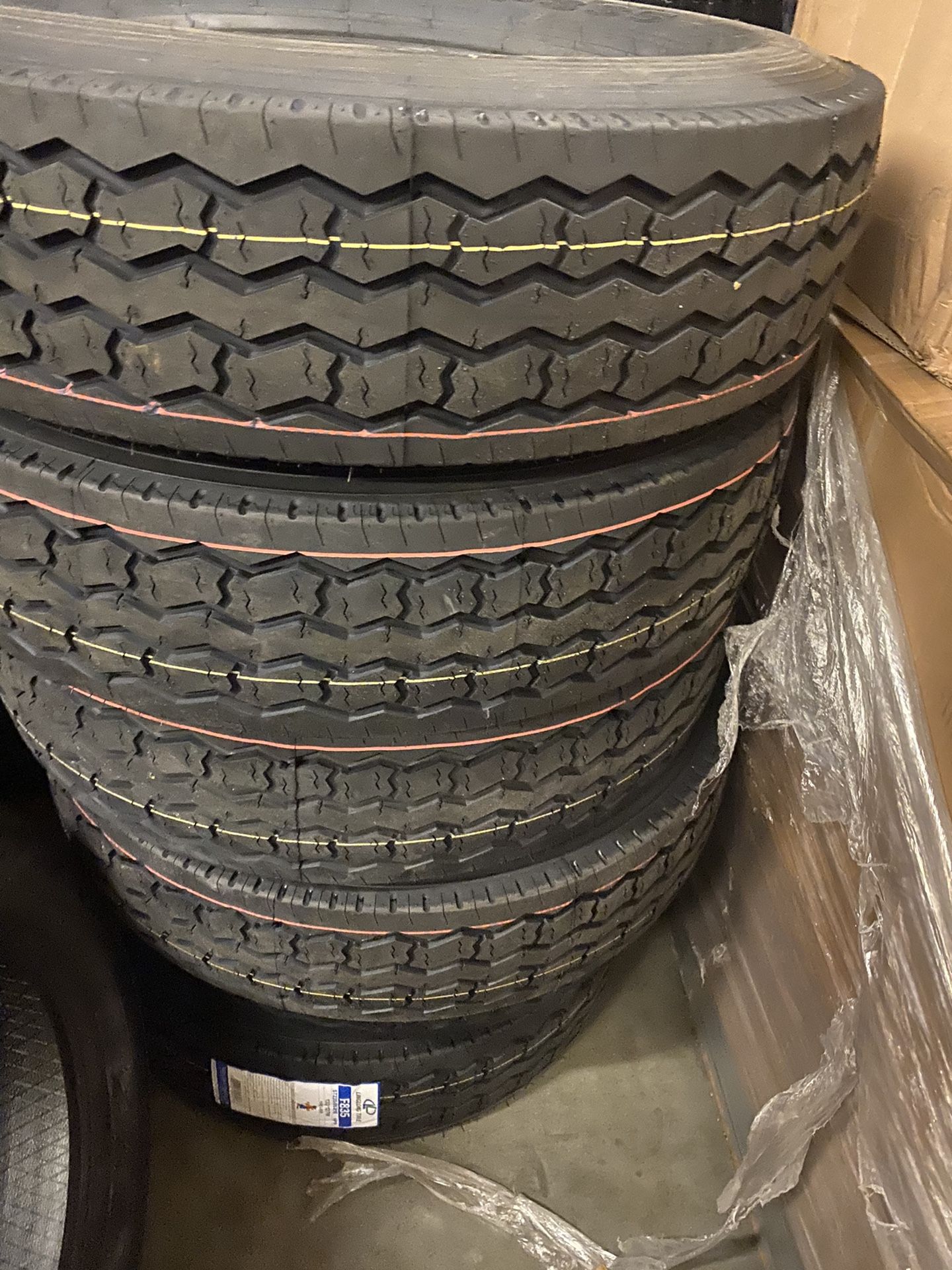 Only tire only I said one 1x trailer tire ST 235x85-16 14 ply $170 no bargaining no reply if you bargained