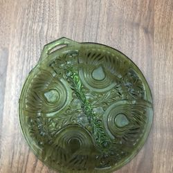 Vintage Green Indiana Glass Divided Dish With Handle. No Chips /cracks . Pet/smoke Free Home.