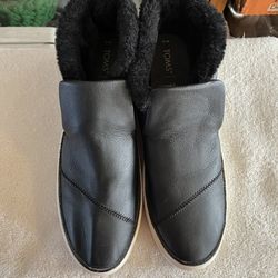 Toms Women’s Black Fur Lines Shoes