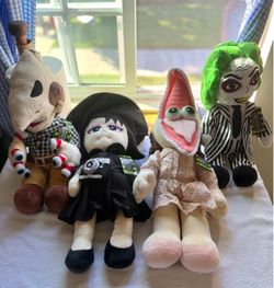 Spirit Halloween - Beetlejuice Plush Buddies