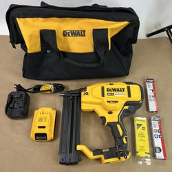 Mint DEWALT DCN680 20V MAX* XR® 18 GA Cordless Brad Nailer (Tool+battery+charger+bag+nails)