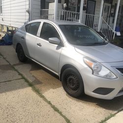 2017 Nissan Versa