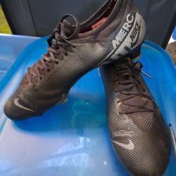Cleats Nike