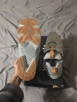 Classic Grey Reebok Insta pump fury’s size 10.5