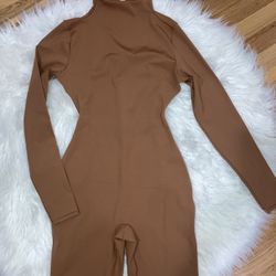 SKIMS Size Small ALL-IN-ONE LONG SLEEVE MID THIGH ONESIE in Carmel NWT Jumpsuit
