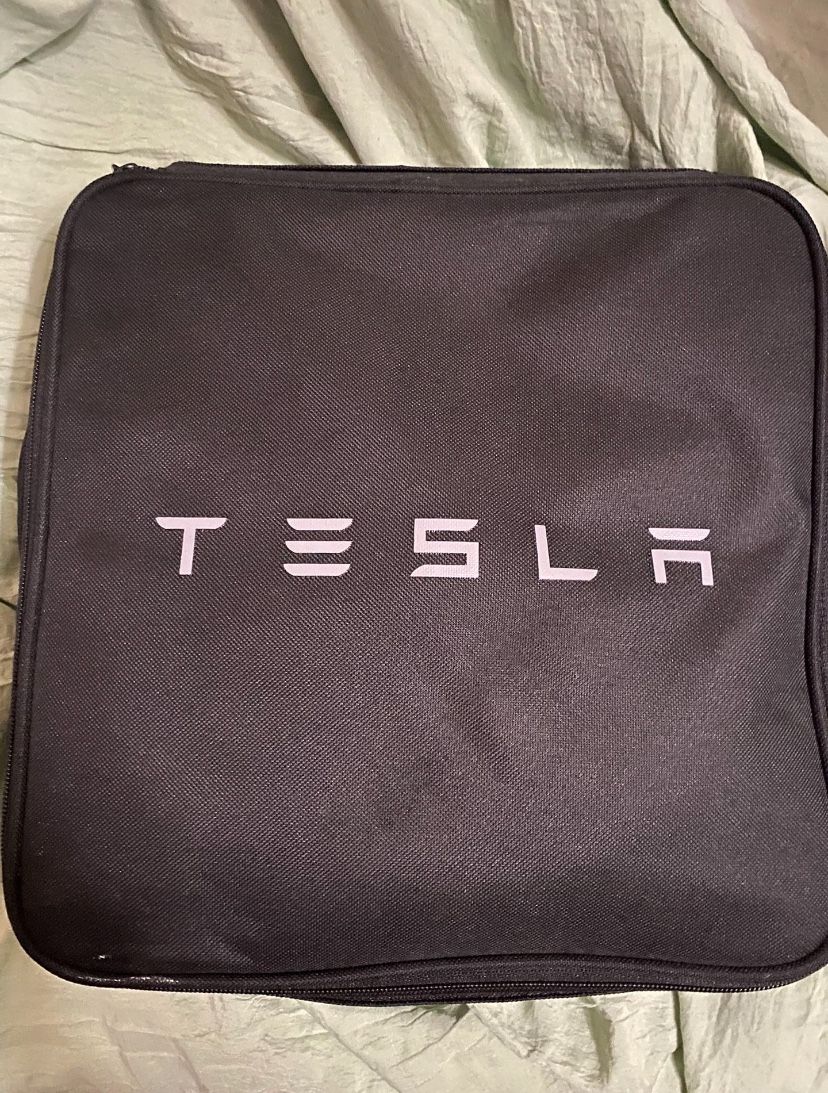 Tesla Fast Charger