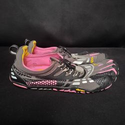 Women's Pink And Black 5 Fingers Vibram KMD Sport  Shoes (Size 8)