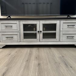 Tv Stand & Artificial Plant 