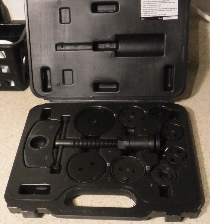 11pc. Disc Brake Pad & Caliper Service Tool Kit Astro Pneumatic Tools