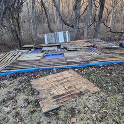FREE Pallets 