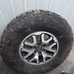 Bfgoodrich 315/70r17 Brand New Tire With Rim