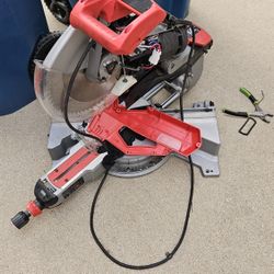 Milwaukee Miter Saw "Doesnt Work For Parts"