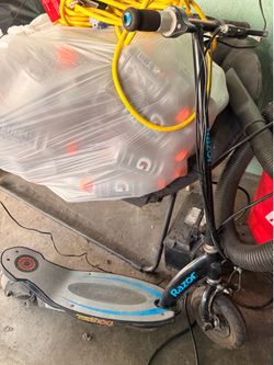 Razor Power Core E100 Electric Scooter – Used, Works – Charger Included