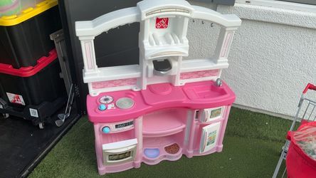 Step2 Pink Kids Play Kitchen – Large Playset – $75 OBO with lots of food