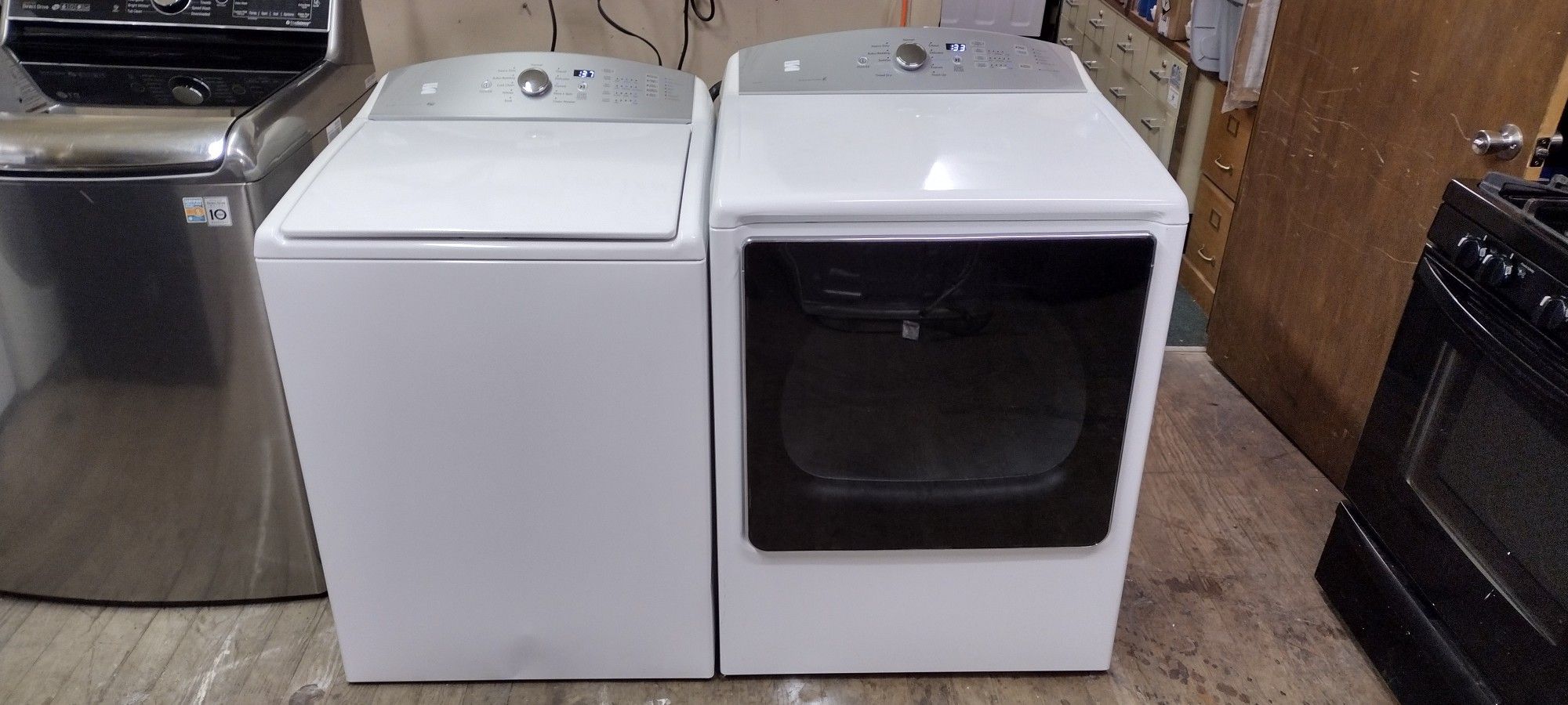 KENMORE ELITE WHITE 600 SERIES TOPLOAD WASHER & 700 SERIES GAS DRYER SET