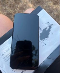 iPhone 16