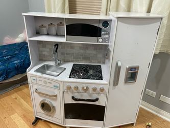 Play kitchen