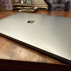 MacBook Pro 16 1TB Touchbar