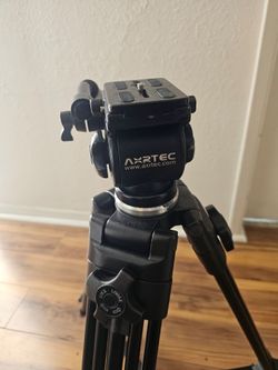 AXRTEC Camera Tripod with Fluid Head