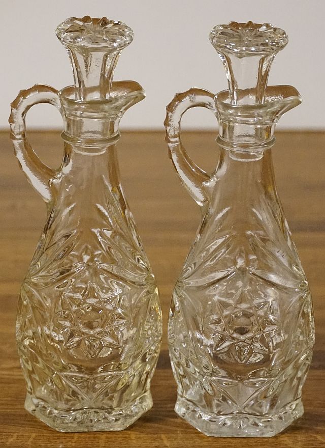 Vintage  Star Of David Glass Vinegar Oil Cruet 