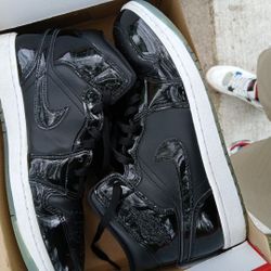 Nike Jordan 1's