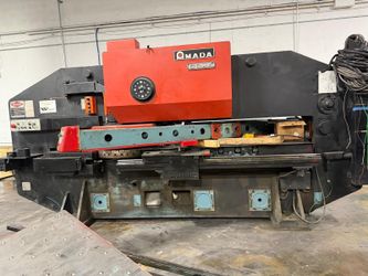 Amada Coma 50-Ton NC Turret Punch Press – CNC, 72 Stations