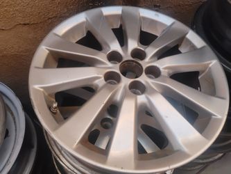 Corolla rim / size 16