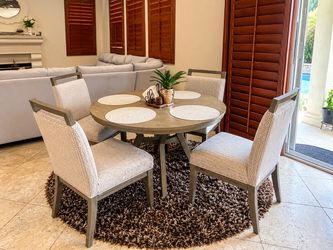 Round Dining Table Set with 4 Chairs