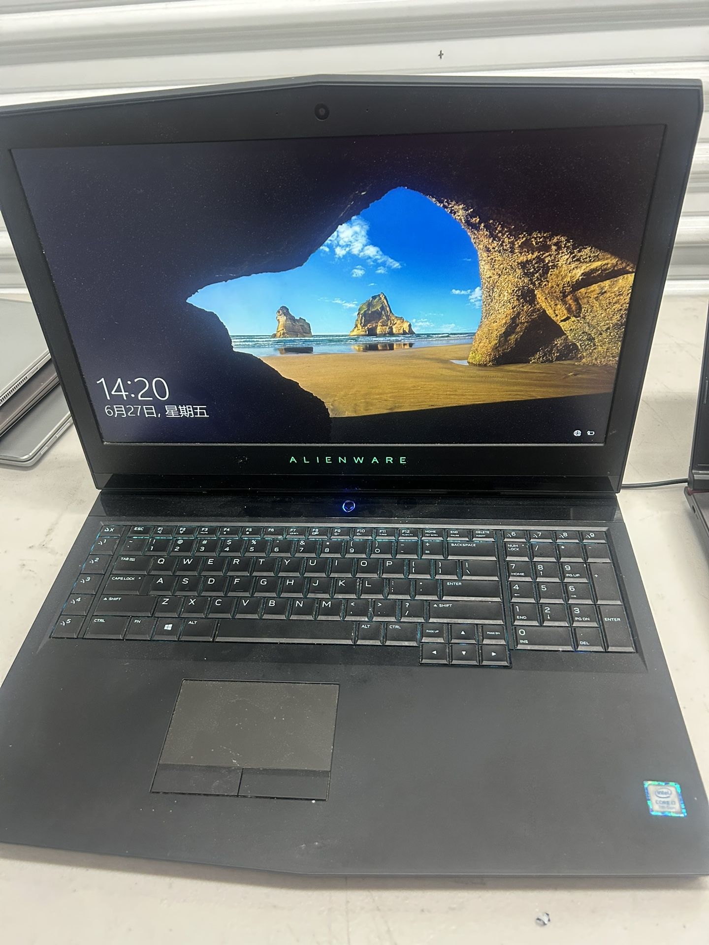 Alienware 17 R4 i7