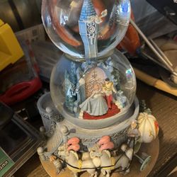 Disney Cinderella Snow Globe