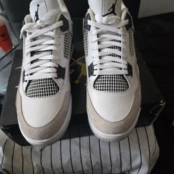 I Have A Pair Of Jordan 4 Military For Sell 