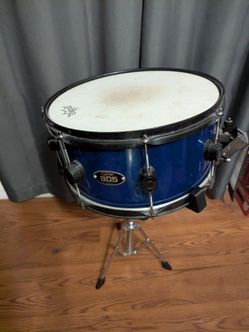 PDP by DW 805 14" Snare Drum with stand blue