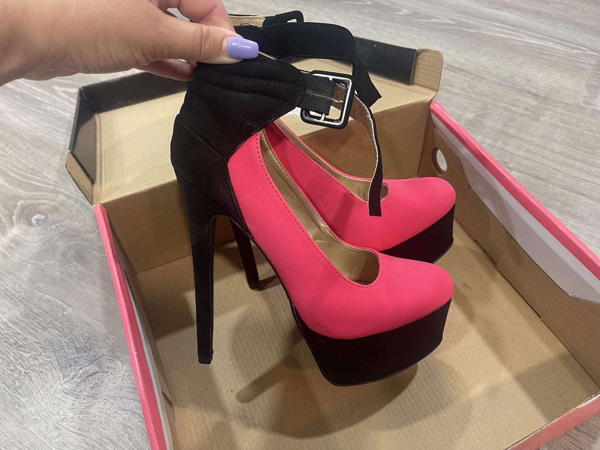Heels BRAND NEW
