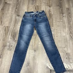 Guess jeans size 27