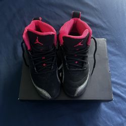Jordan 12 Toddler    (size 11C)