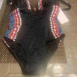 Traje De Baño Con Colores En Los Lados