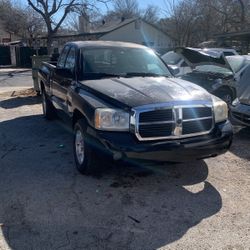 2005 Dodge Dakota